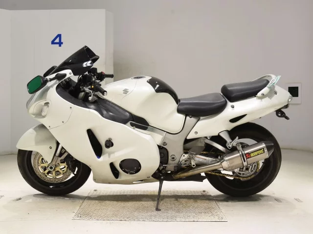 Suzuki GSX1300R HAYABUSA  с аукциона в Японии