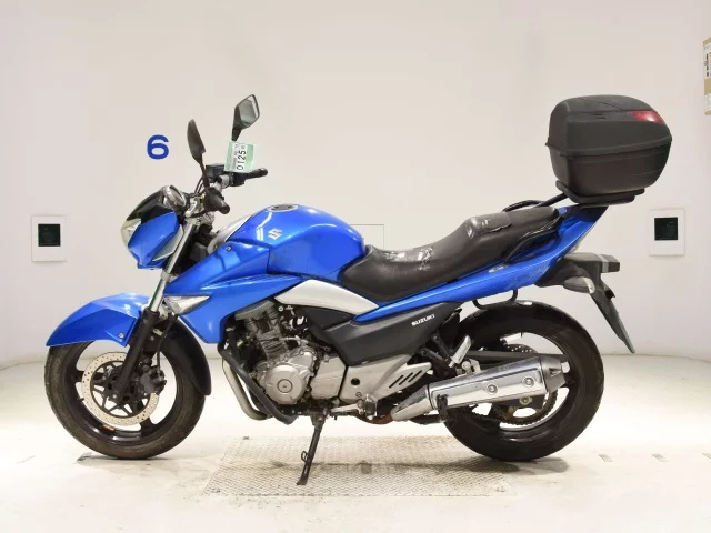 Suzuki GSR250  с аукциона в Японии
