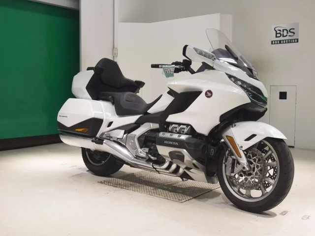 Honda GL1800 TOUR D  с аукциона в Японии
