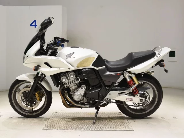 Honda CB400SFV-4 BOLDOR  с аукциона в Японии