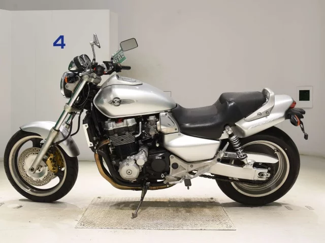 Honda X4  с аукциона в Японии