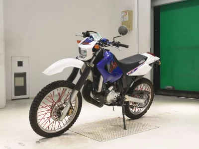 Yamaha LANZA DT230