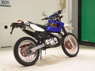 Yamaha LANZA DT230