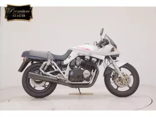 Suzuki GSX1100S KATANA