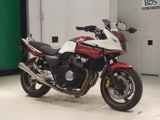 Honda CB400SFV-3 BOLDOR  с аукциона в Японии