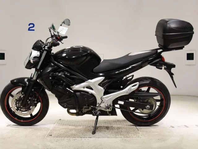 Suzuki GLADIUS400  с аукциона в Японии