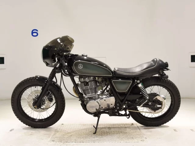 Yamaha SR400-3  с аукциона в Японии