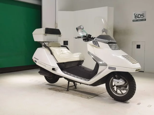 Honda FUSION  с аукциона в Японии