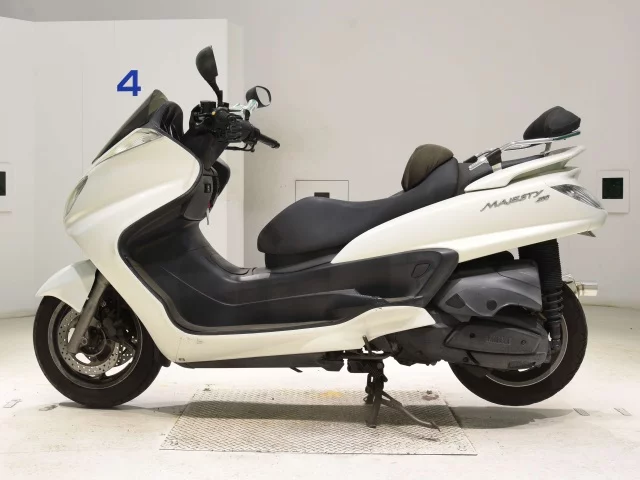 Yamaha MAJESTY 400  с аукциона в Японии
