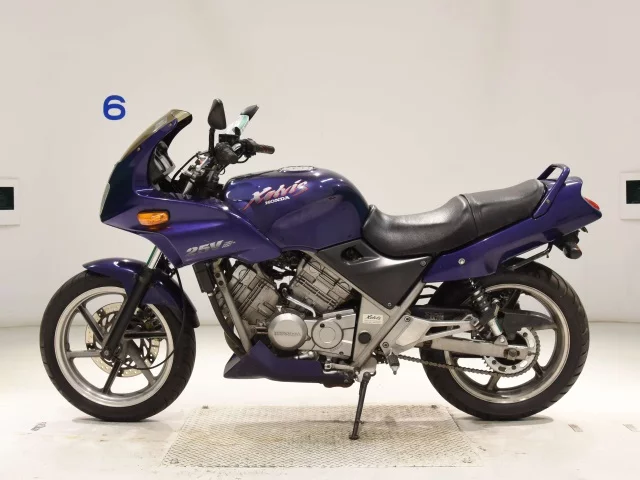 Honda ZELBIS  с аукциона в Японии