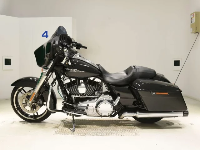 Harley-Davidson HARLEY FLHX1690  с аукциона в Японии