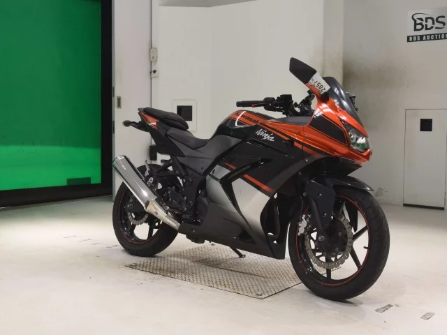Kawasaki NINJA250R  с аукциона в Японии