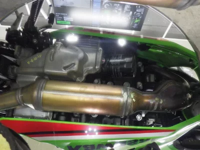 Kawasaki NINJA400-2