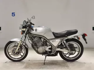 Yamaha SRX600-1