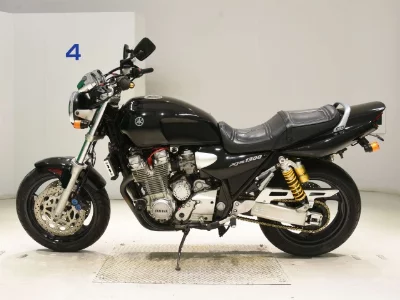 Yamaha XJR1300
