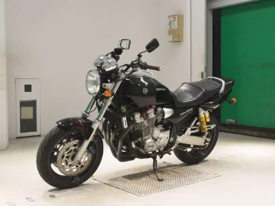 Yamaha XJR1300