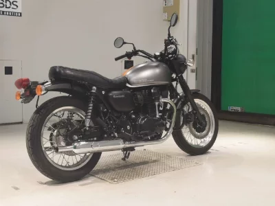 Kawasaki W800-2 STREET