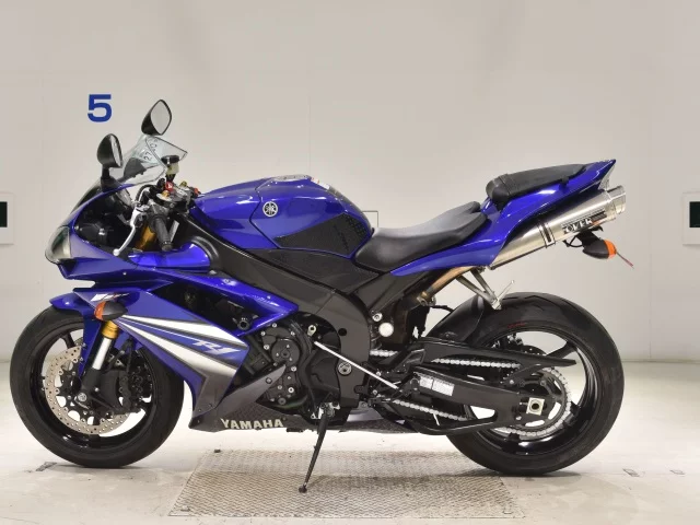 Yamaha YZF-R1  с аукциона в Японии