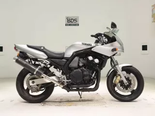Yamaha FZ400