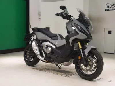 Honda X-ADV750-2