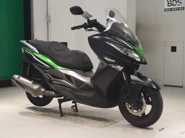 Kawasaki J300  с аукциона в Японии