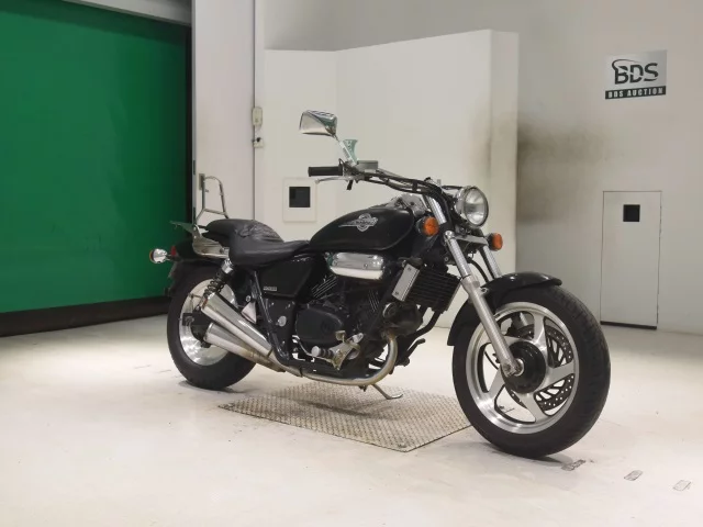 Honda MAGNA 250  с аукциона в Японии