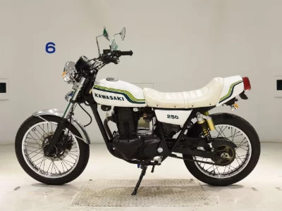 Kawasaki 250TR