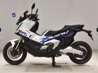 Honda X-ADV750-2