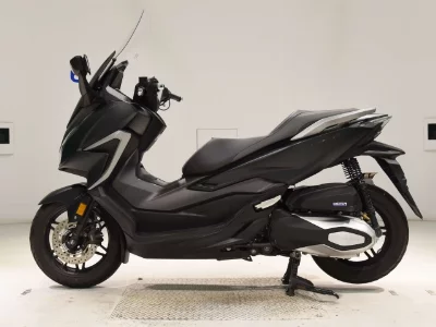 Honda FORZA -5
