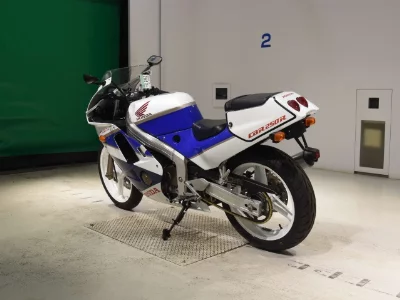 Honda CBR250R