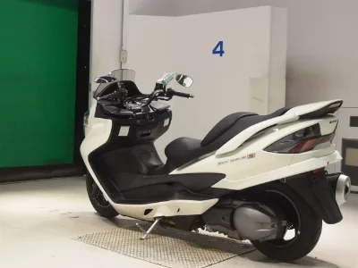 Suzuki SKYWAVE 250S-3