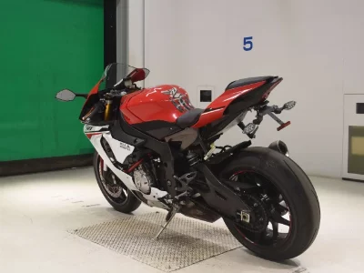 Yamaha YZF-R1