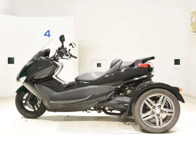Yamaha MAJESTY250-4 TRIKE  с аукциона в Японии
