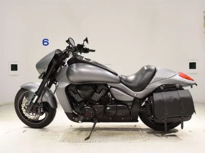Suzuki BOULEVARDM109R