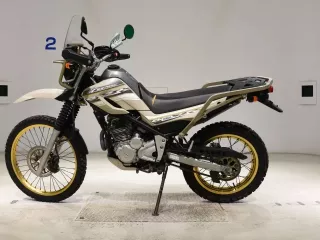 Мотоцикл из Японии Yamaha SEROW 250-2