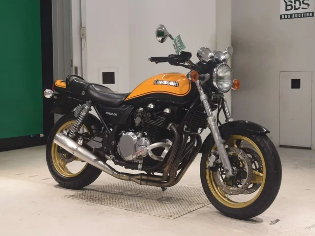 Kawasaki ZEPHYR750  с аукциона в Японии