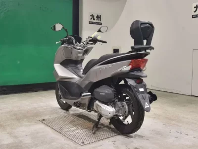 Honda PCX125-2