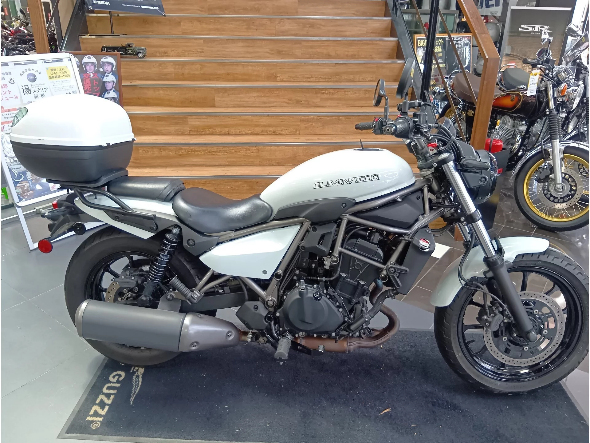 Kawasaki ELIMINATOR 400-1  с аукциона в Японии