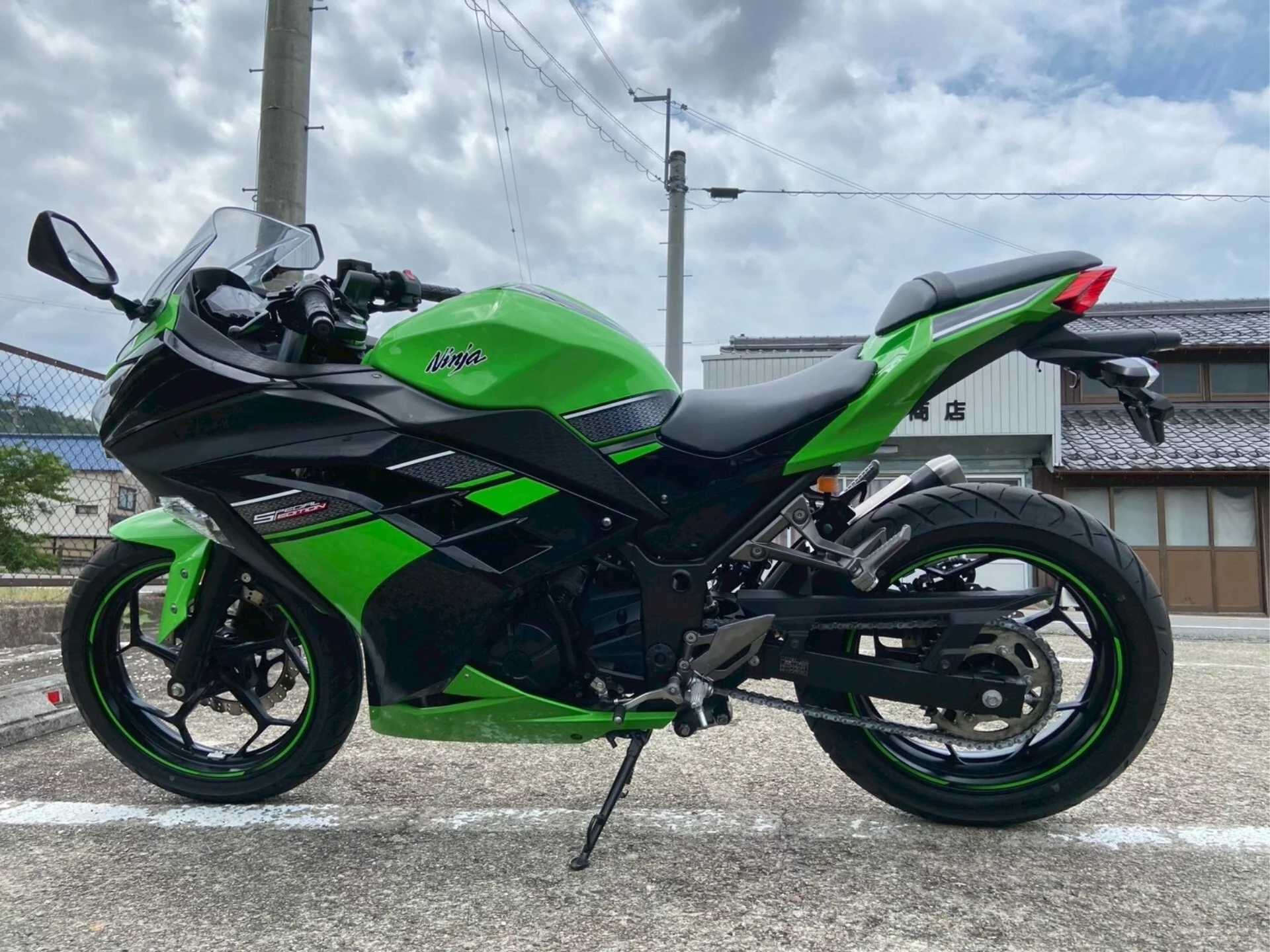 Kawasaki Ninja 250 SE  с аукциона в Японии
