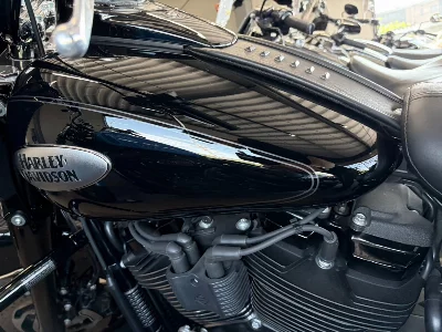 Harley-Davidson HARLEY FLHCS