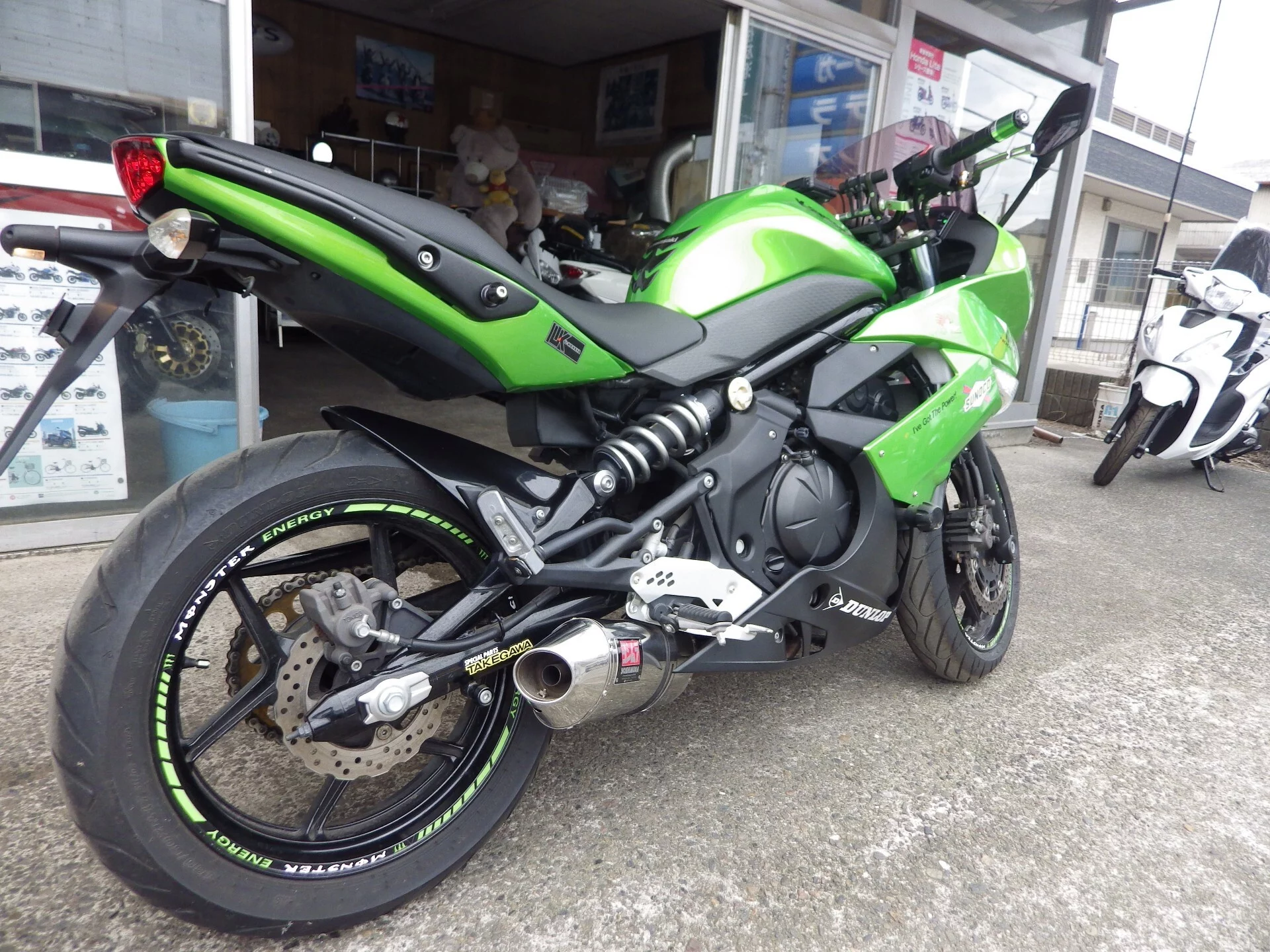 Kawasaki Ninja 400R  с аукциона в Японии