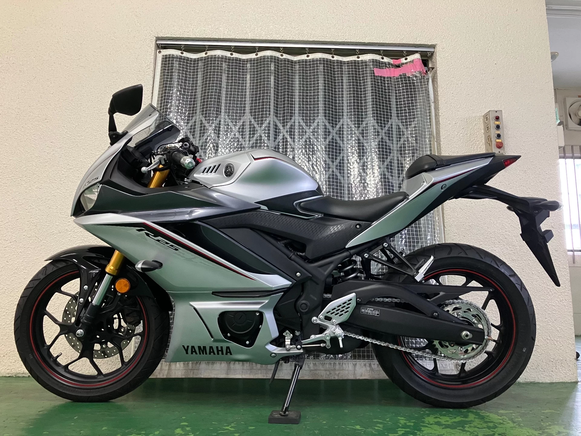 Yamaha YZF-R25 ABS  с аукциона в Японии