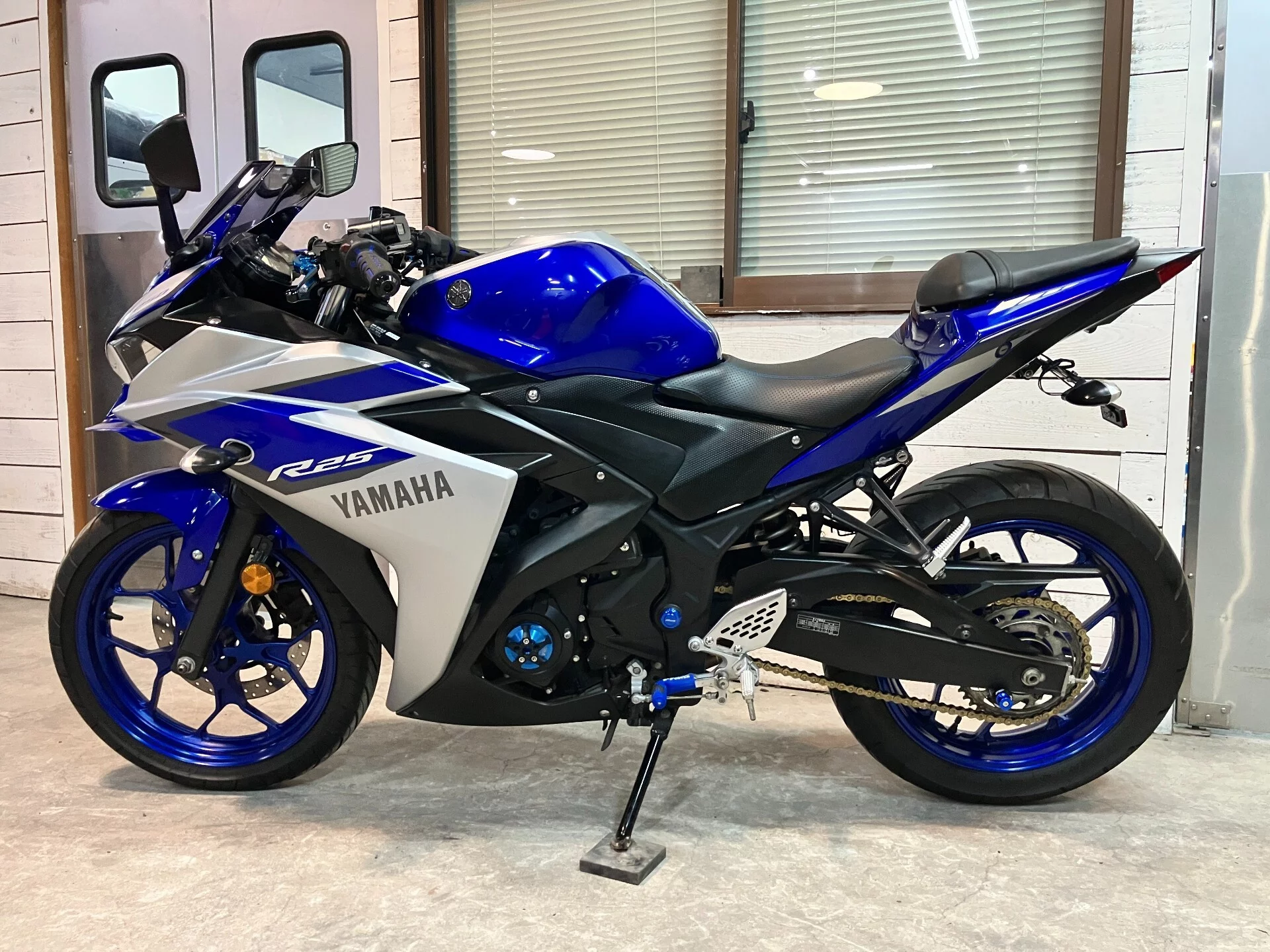 Yamaha YZF-R25  с аукциона в Японии