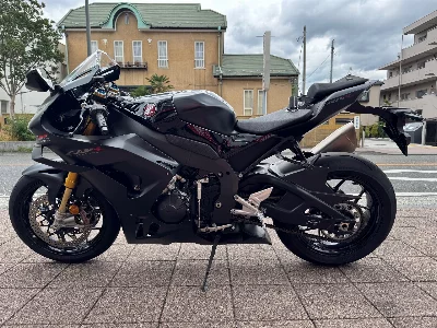 Honda CBR1000RR-R FB SP