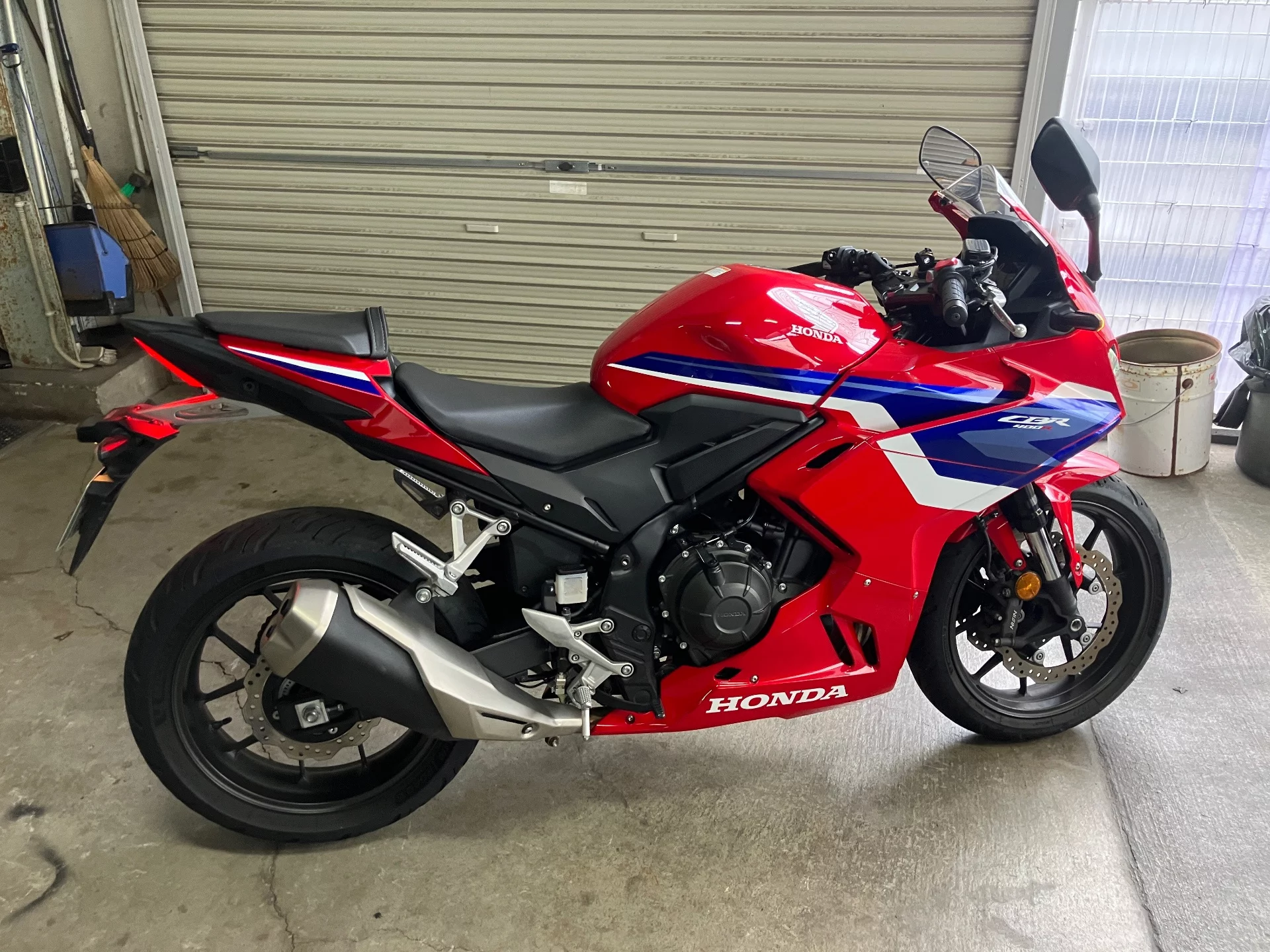 Honda CBR400R  с аукциона в Японии