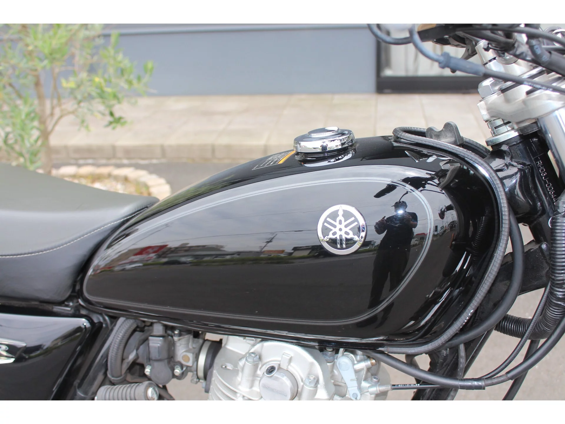 Yamaha SR400-1  с аукциона в Японии