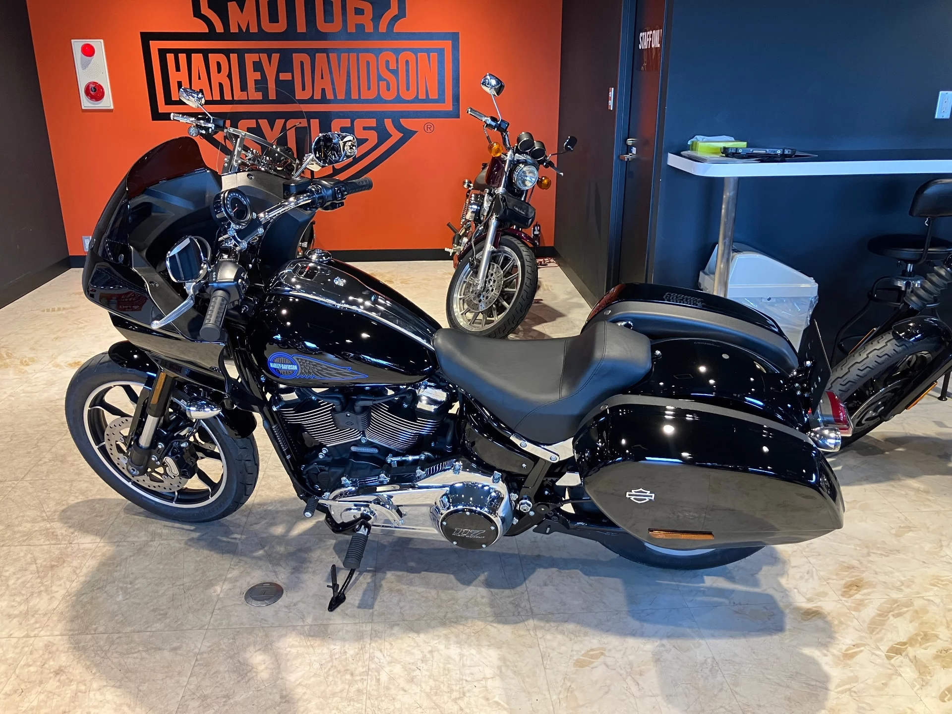 Harley-Davidson HARLEY FXLRST  с аукциона в Японии