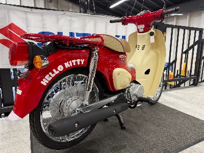 Honda SUPER CUB 50 HELLOKITTY