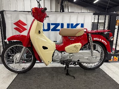 Honda SUPER CUB 50 HELLOKITTY