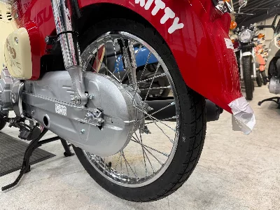 Honda SUPER CUB 50 HELLOKITTY
